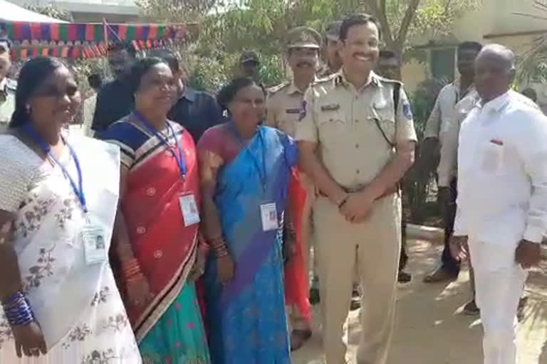 CP Sajjanar who inspected the polling stations at narsingi