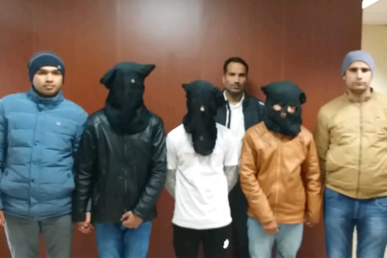 Delhi: Cyber cell arrested three hackers, sent to jail