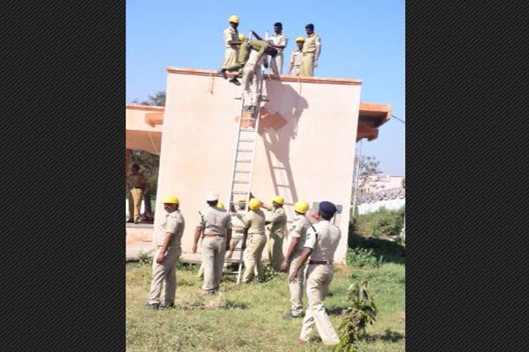 Demonstration regarding precautions to be taken during disaster