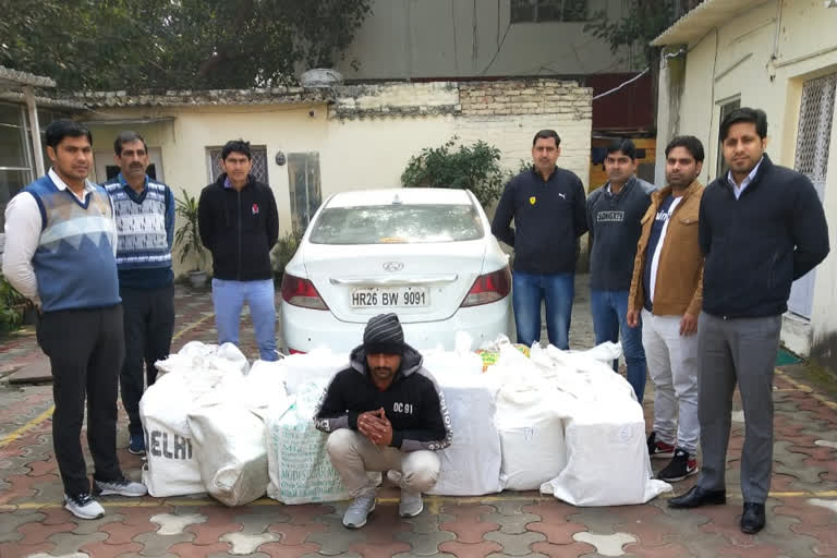 Vicious liquor smuggler arrested with 2242 quarters