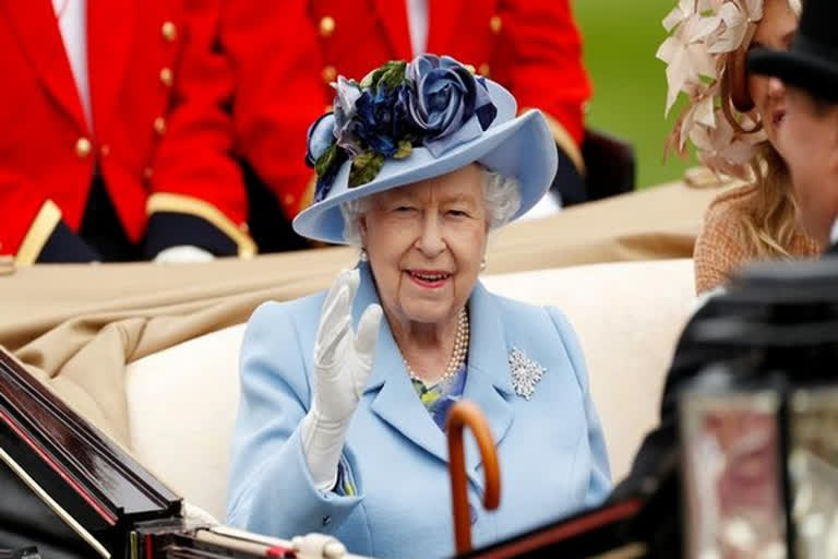 Queen Elizabeth II approves Brexit bill