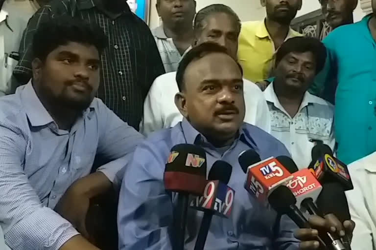 tdp mla fires on ysrcp at anakapalli