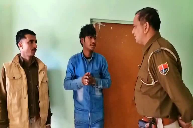 चूरू में जेबतराशी, thief caught in churu