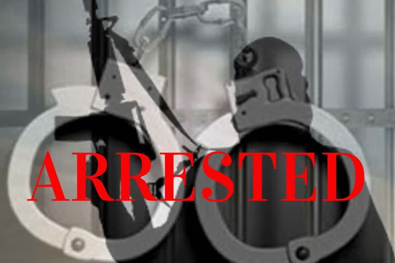 ನಕಲಿ ರೈಲು ಟಿಕೆಟ್​ ಮಾರಾಟ ಮಾಡುತ್ತಿದ್ದವ ಅಂದರ್ Arrested for selling fake train tickets