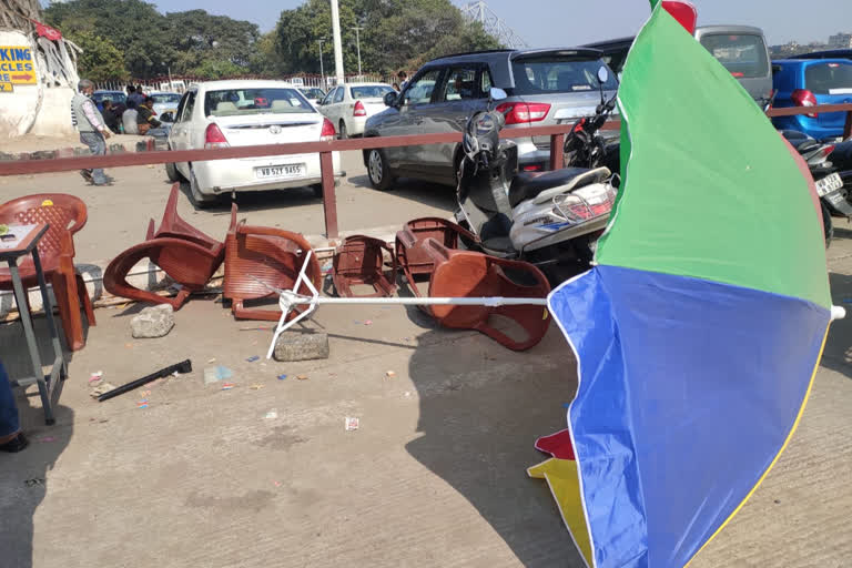 howrah station premises