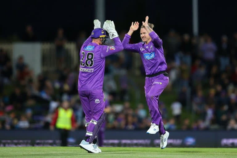 BBL - Hobart hurricanes defeats sydney thunders