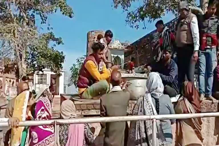 Devotees gathered Dev Pitru Amavasya, मचकुंड मंदिर में भक्तों का सैलाब