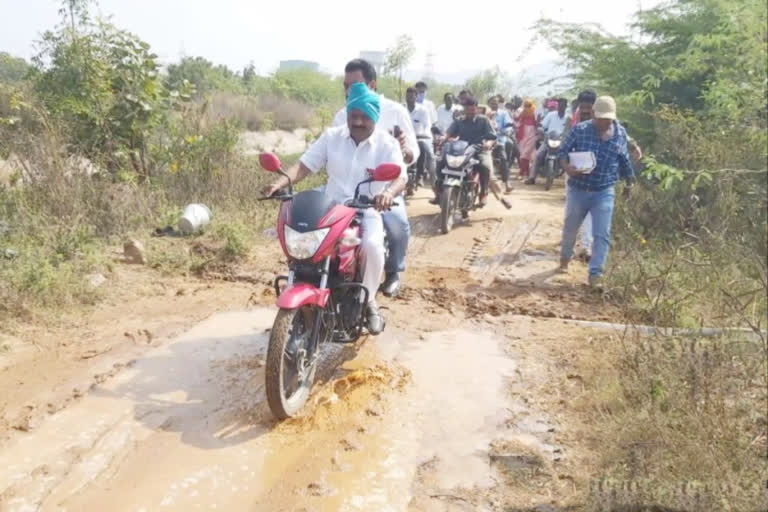 MLA Challa who released the canal water at hanamkonda