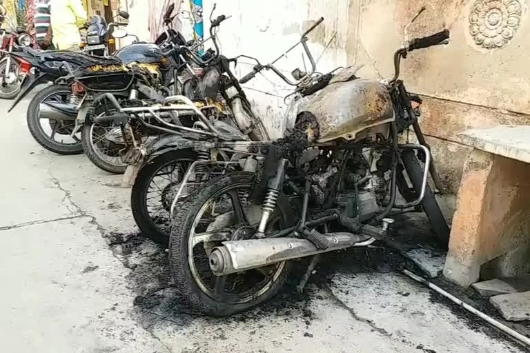 Unidentified persons burned two-wheelers in Guntur