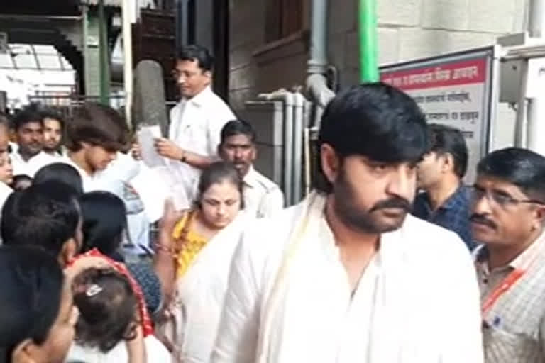 Srikanth is actor to visit Shirti Sai Baba