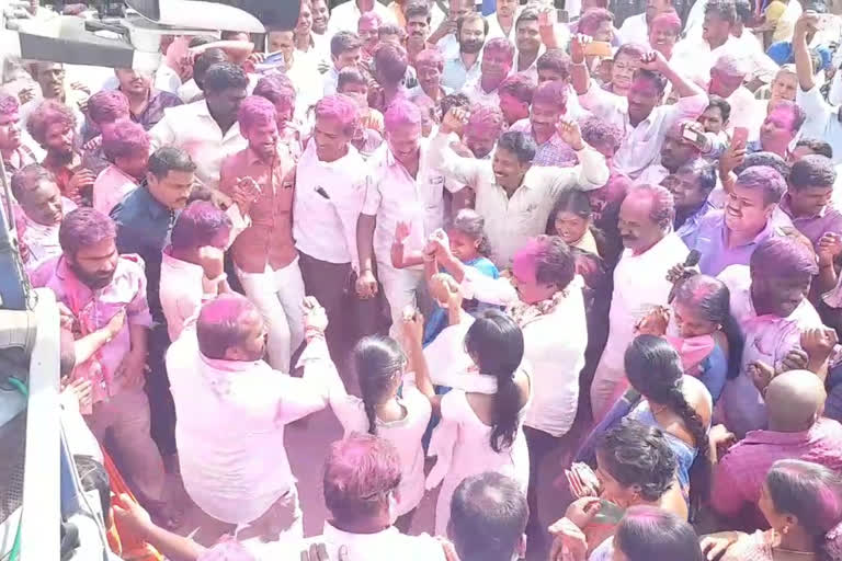 trs victory MLA Dance at wardhannapet