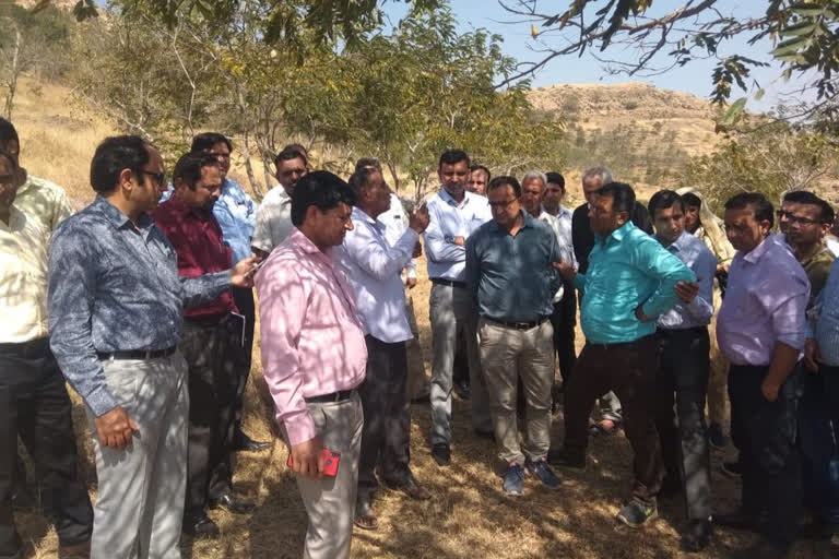 hariyana goverment team visit nidhal village satara