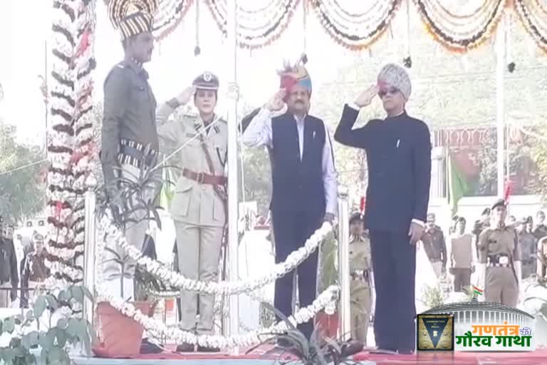 minister-sajjan-singh-verma-hoisted-the-flag-at-police-parade-ground-in-dewas