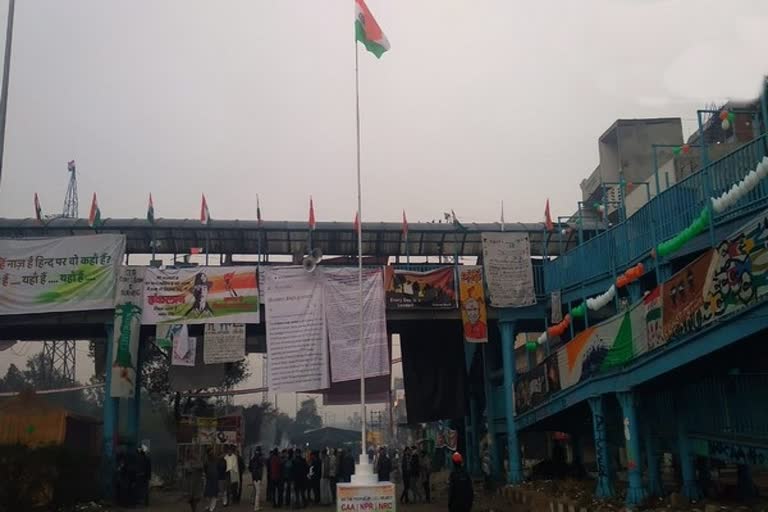 Tricolour unfurled at Shaheen Bagh on Republic Day