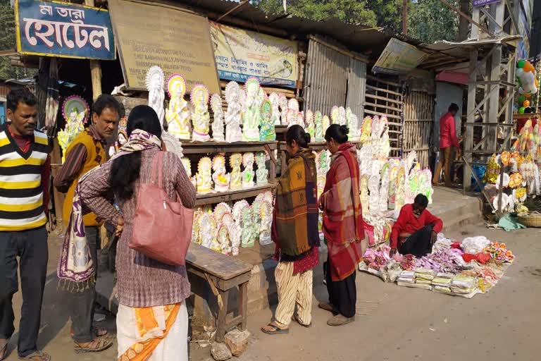 high price of saraswati idols in Malda