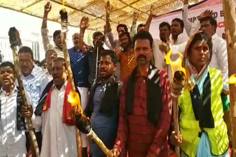 protest-against-to-caa-nrc-in-raichur