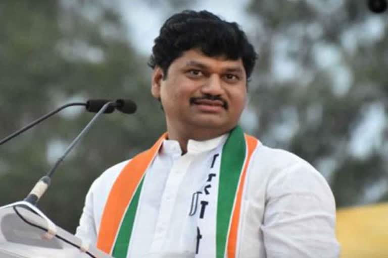 Dhananjay munde comment on dhangar reservation