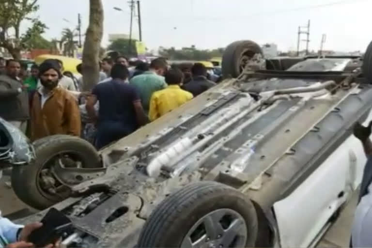 speeding car overturned uncontrollably