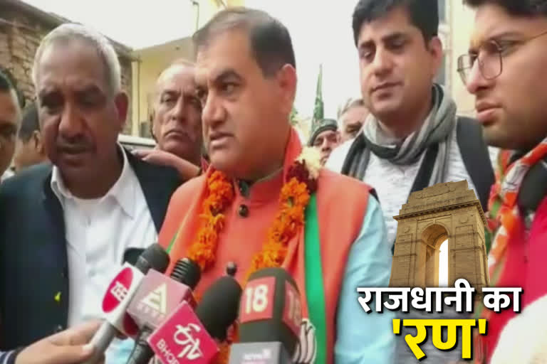 BJP candidate neel daman khatri  door to door campaigning in narela