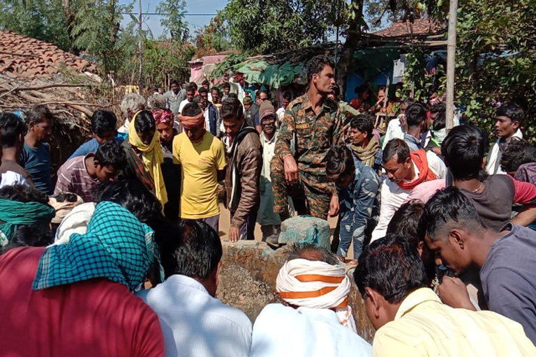 Truck driver ded body found in a well in Varasivani of Balaghat