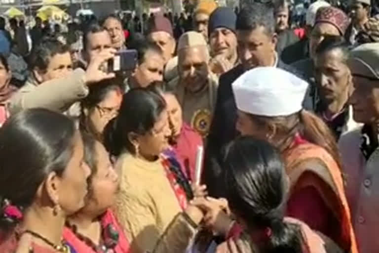 anganwadi workers protest bageswar news, आंगनबाड़ी वर्कर्स का विरोध बागेश्वर समाचार