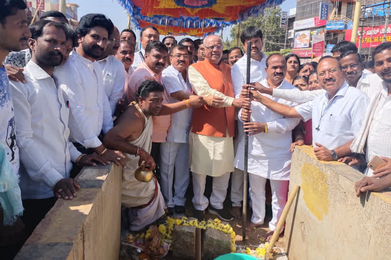 Harihar street lighting workಬೀದಿ ದೀಪ ಅಳವಡಿಕೆ ಕಾಮಗಾರಿ