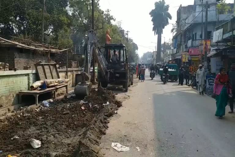 Encroachment being removed after the High Court order in sahibganj