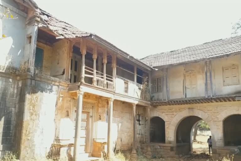 jawhar-palace-in-bad-condition-in-palghar