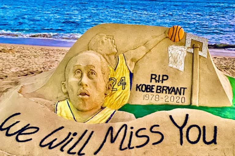Sudarsan Pattnaik pays tribute to Kobe Bryant through sand art