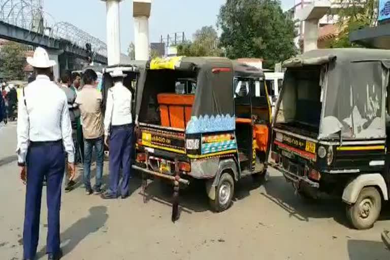 action against 70 auto drivers in raipur