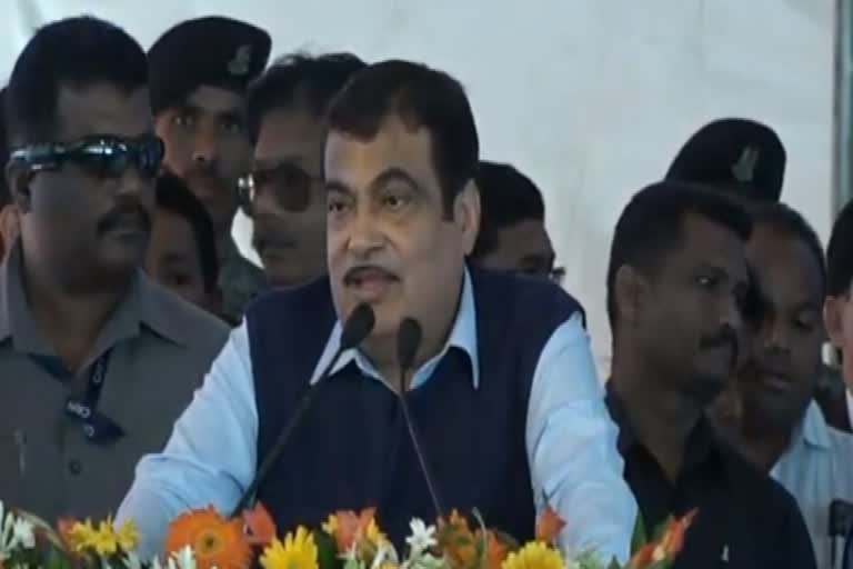 nitin gadkari inaugurates nagpur metro