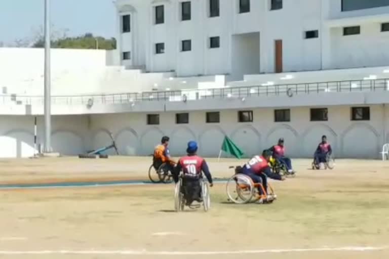 Wheelchair cricket tournament organized in Raipur