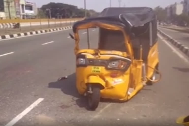 vellore_road accident_auto driver_death