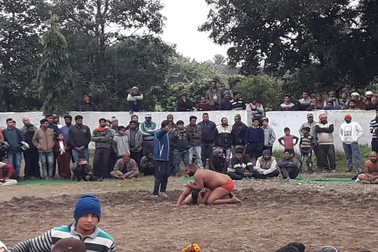 indian wrestling