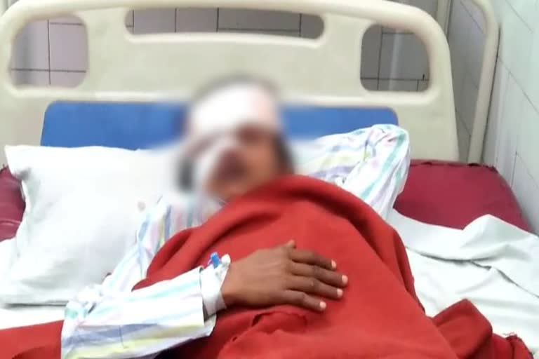 Petarwar police station Bokaro, girlfriend beaten, Bokaro police, Bermo police, पेटरवार थाना बोकारो, प्रेमिका की पिटाई, बोकारो पुलिस, बेरमो पुलिस