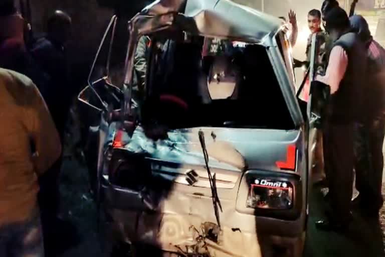 Road accident in dhanbad