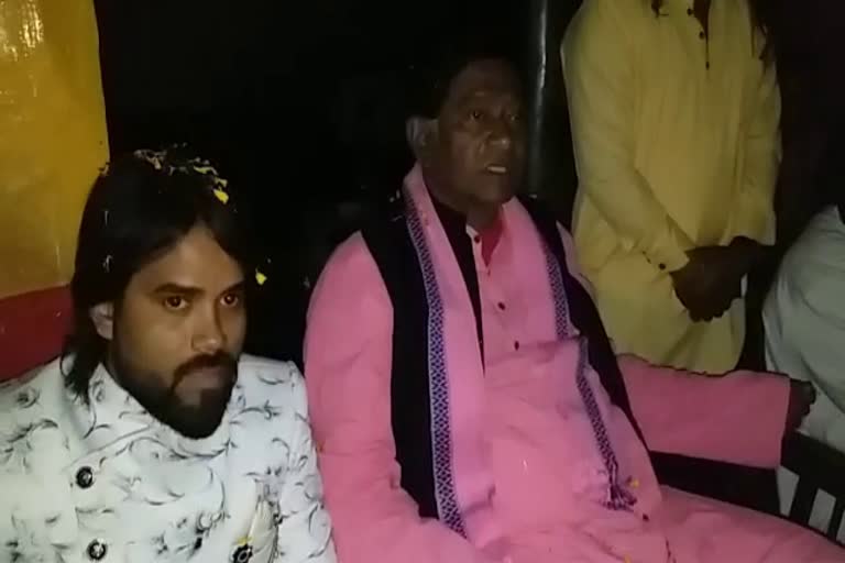 JCCJ supremo Ajit Jogi saw Johar Chhattisgarh movie in Raipur