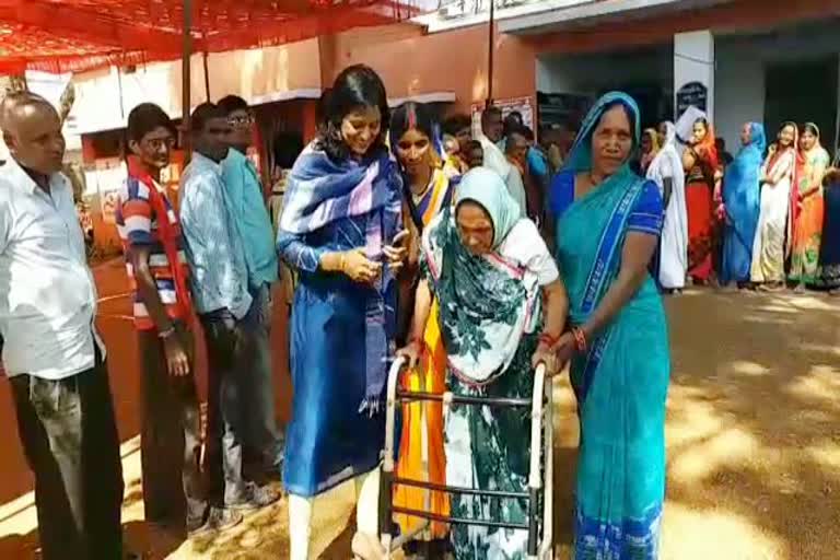 Collector visits polling stations