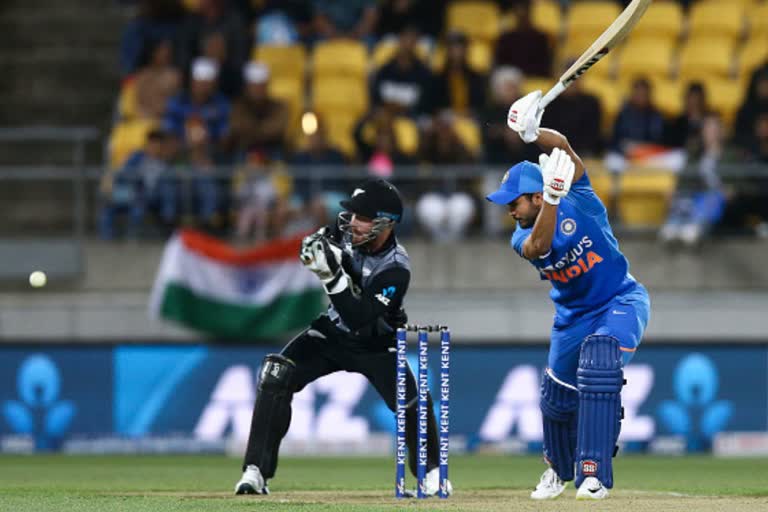 ind-sets-a-target-of-165-for-nz