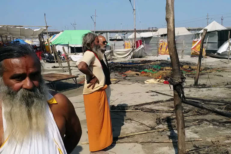 fire broke out in vasudevanand saraswatis camp in magh mela