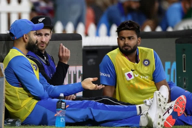 Kane Williamson, Virat Kohli Sitting on Boundary and open talk with rishabh pant!