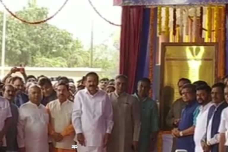 Skilling and schooling must go together  M Venkaiah Naidu after inaugurating Residential Skilling Center  naidu in Deshpande Foundation in Hubbali  എം.വെങ്കയ്യ നായിഡു  നൈപുണ്യ പഠനം  വിദ്യഭ്യാസ നയം  ഹബ്ബാലി  കേന്ദ്ര സർക്കാർ