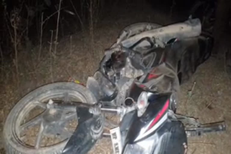 truck hit a bike in burhanpur