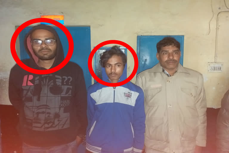 Noida police arrested two Vicious robbers