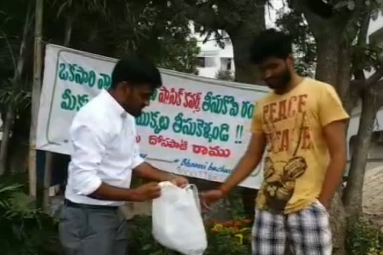 single-use plastic  Plant for Plastic  Tiffin Box Challenge  peril of plastic  പ്ലാസ്റ്റിക്കിനെതിരെ പോരാടി ഒരു ഹൈദരബാദ് എൻജിനിയർ  This Hyderabad engineer gives saplings in exchange for waste plastic  'ടിഫിൻ ബോക്സ് ചലഞ്ച്  'പ്ലാന്‍റ് ഫോർ പ്ലാസ്റ്റിക്