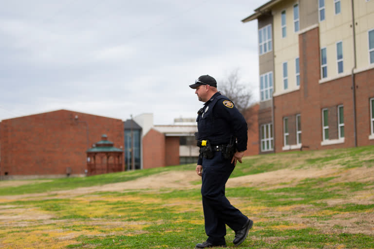 Texas university shooting  Texas shooting  Texas police  Pride Rock Residence Hall  ടെക്‌സസ് യൂണിവേഴ്‌സിറ്റി ടെക്‌സസ് പൊലീസ്