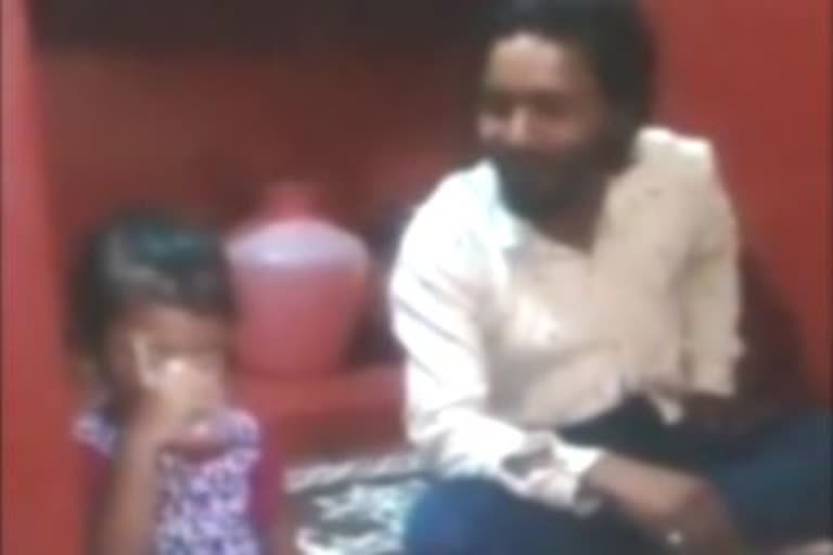 Rowdy sheeter dad makes his child to drink alcohol in  Bangalore