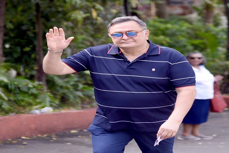 Rishi Kapoor back to Mumbai post-hospitalization