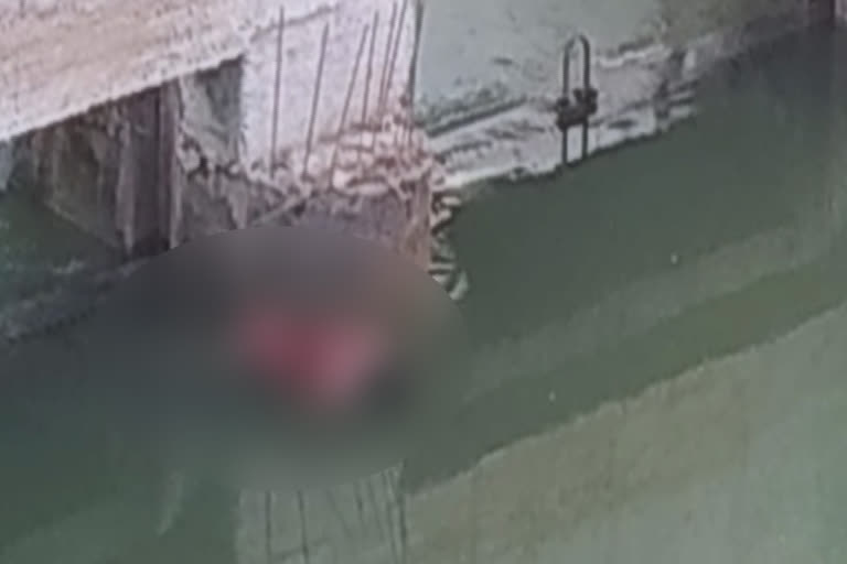 daed body find in  Handriniva sujala sravanti canal in ananthapuram