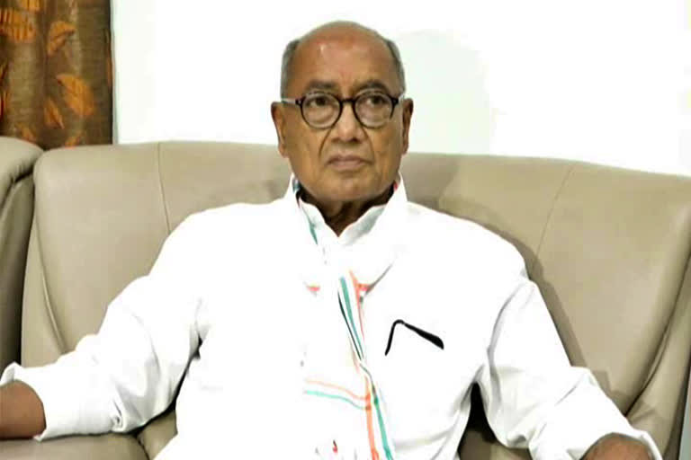 Court gave notice to Digvijay Singh